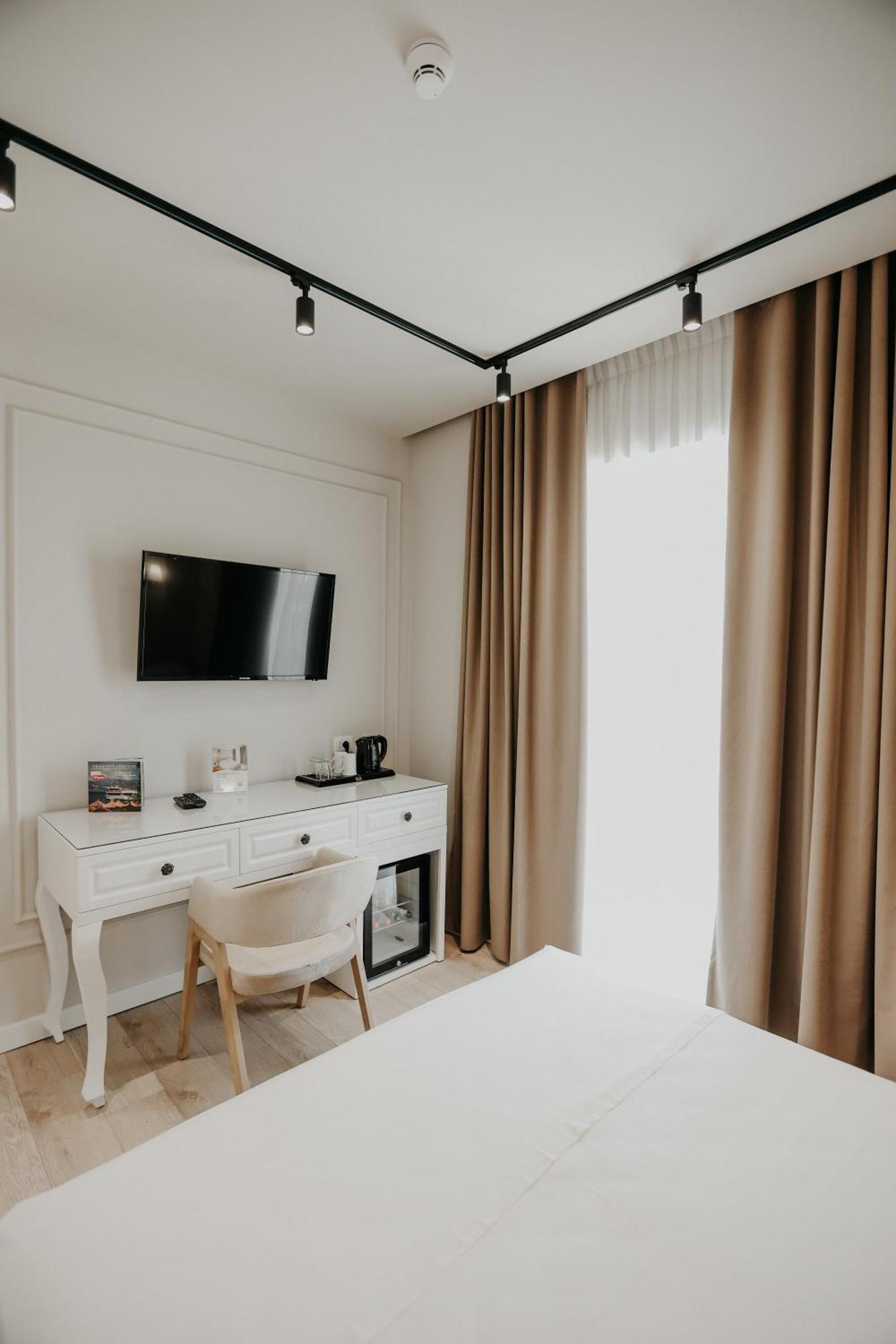 Seaside Hotel Wlora Zewnętrze zdjęcie